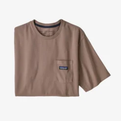 Patagonia Men's P-6 Label Pocket Responsibili-Tee -Pranas Clothing Store 30 792855 3336466 image 1320481 f9455674 82f8 417d 834c ac590c0e2edb 1